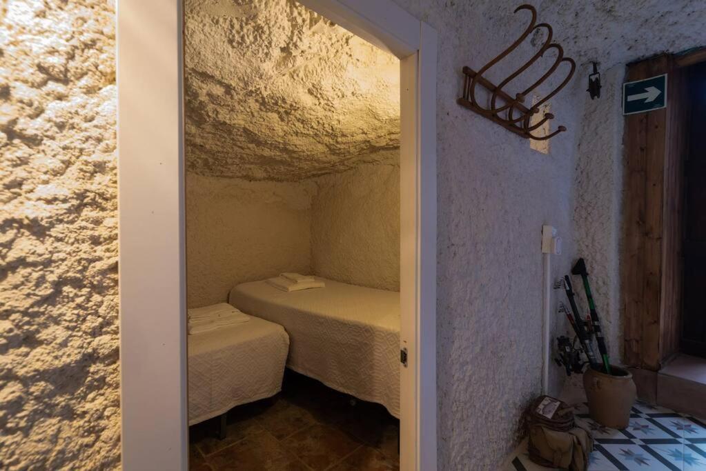 Cueva Con Jacuzzi A 20 Minutos De Valencia Villa Benaguacil Luaran gambar